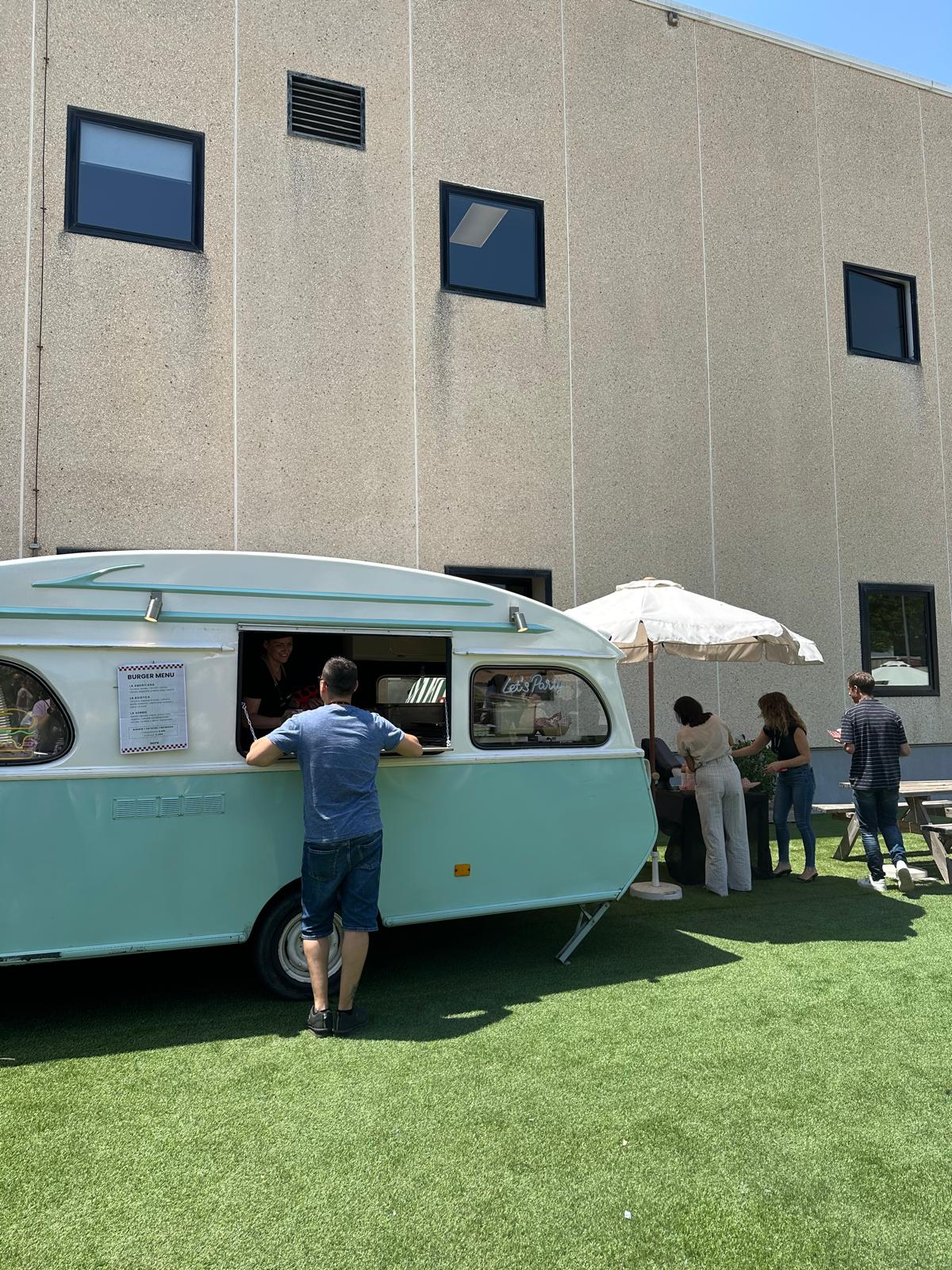 Un break diferente: foodtruck, burgers y buena música