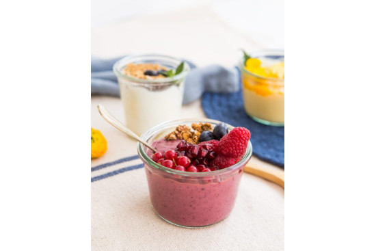 Mousse de yogur con frutos rojos